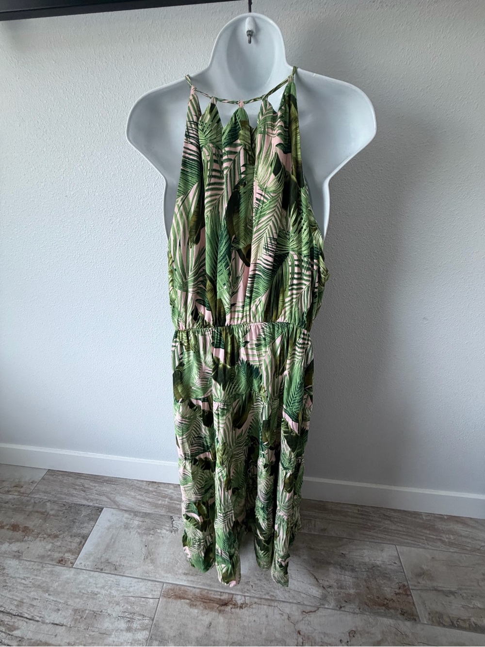 Vince Camuto Green and Pink Tropical Halter Maxi Dress - Picture 8 of 13